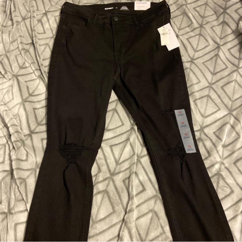 Black Distressed Women's Jeans